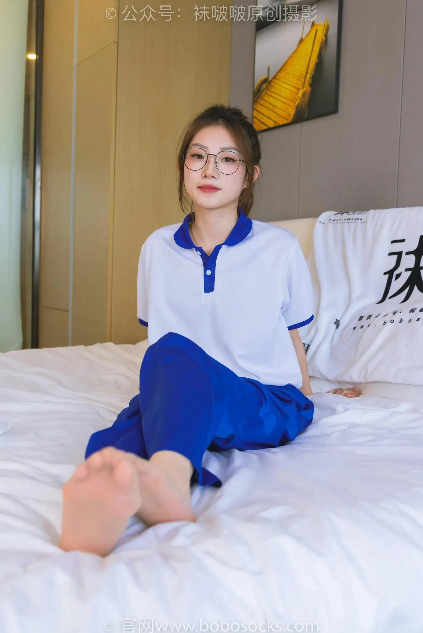 [BoBoSocks袜啵啵]NO.193 小沫-贝壳头板鞋、白棉袜、肉丝、校服裤里丝 [140P]插图